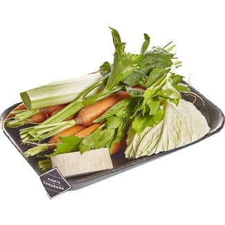 Surtido de verdura para cocido con repollo bandeja 1 kg peso aproximado -