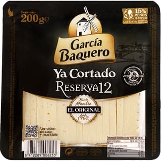Reserva 12 queso añejo mezcla madurado elaborado con leche pasteurizada ya cortado cuña 200 g 9 meses de maduración -