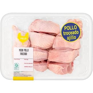 Medio pollo troceado peso aproximado bandeja 700 g