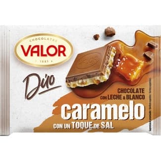 Duo chocolate con leche y blanco con trozos de caramelo y un toque de sal tableta 130 g -